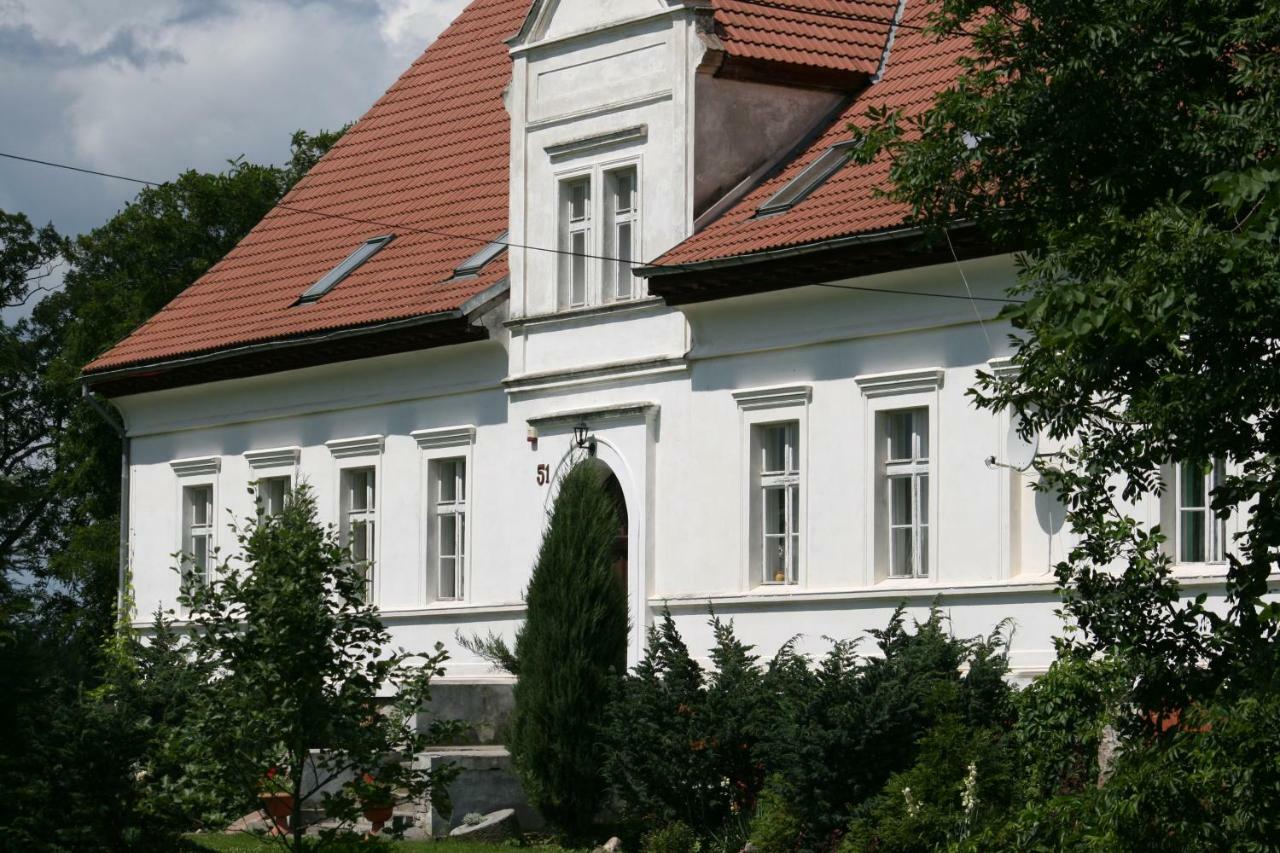 Miodowy Dwor Villa Rusinowo  Exterior photo